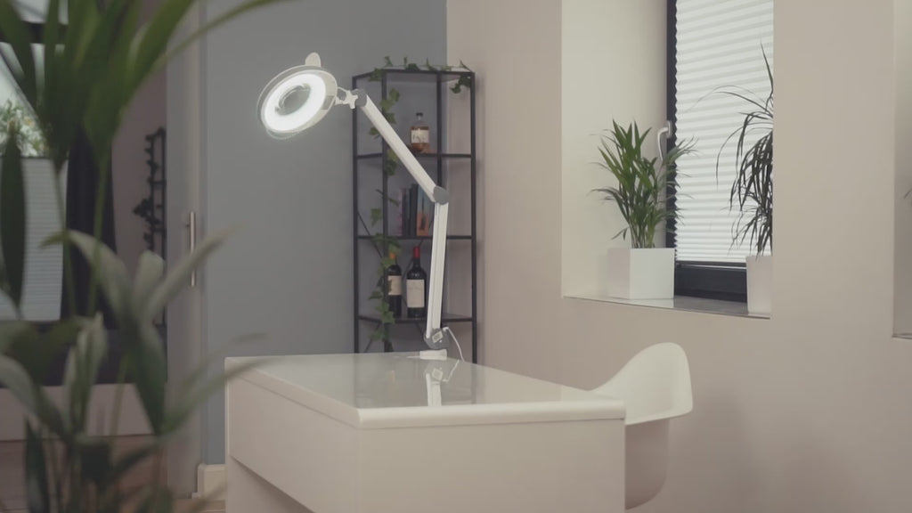 Lampa powiększająca LED Lumeno serii 8213/8215 z regulowaną jasnością, szara