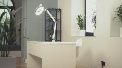 Lumeno LED Lupenleuchte Serie 851X, mit 152mm Echtglaslinse, dimmbar, grau
